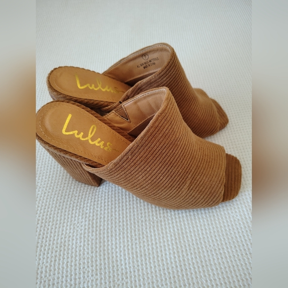 Lulu's Brown Ribbed Open-Toe Mule Heels - Picture 2 of 7